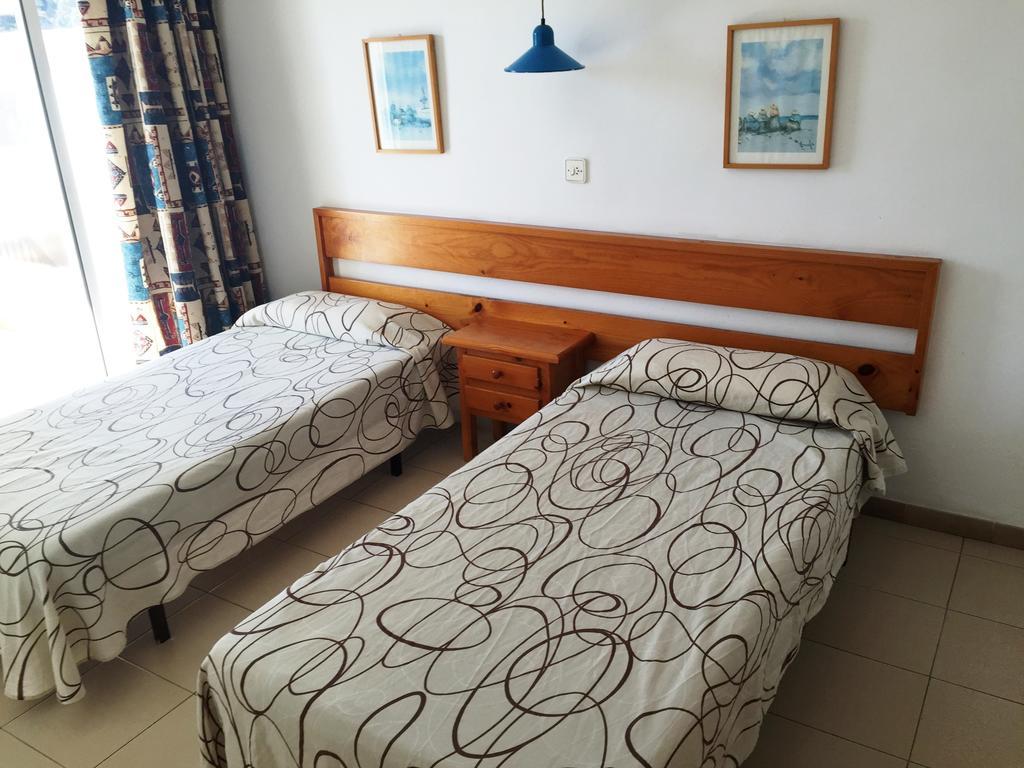 Apartamentos Ar Lotus Blanes Room photo