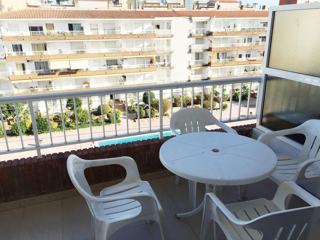 Apartamentos Ar Lotus Blanes Room photo
