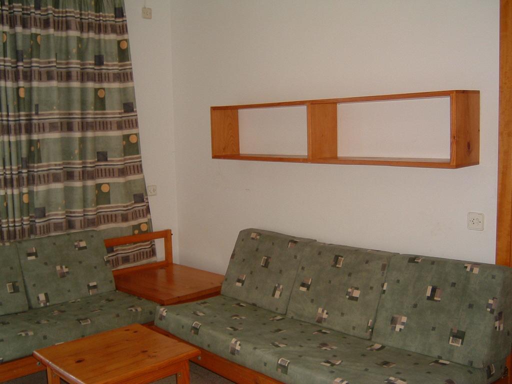 Apartamentos Ar Lotus Blanes Room photo